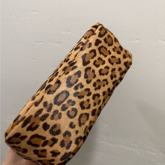 Genuine Hair On Cowhide Handmade Bowknot Shaped Kisslock Clutch Bag, Multi Use - Picture 10 of 12